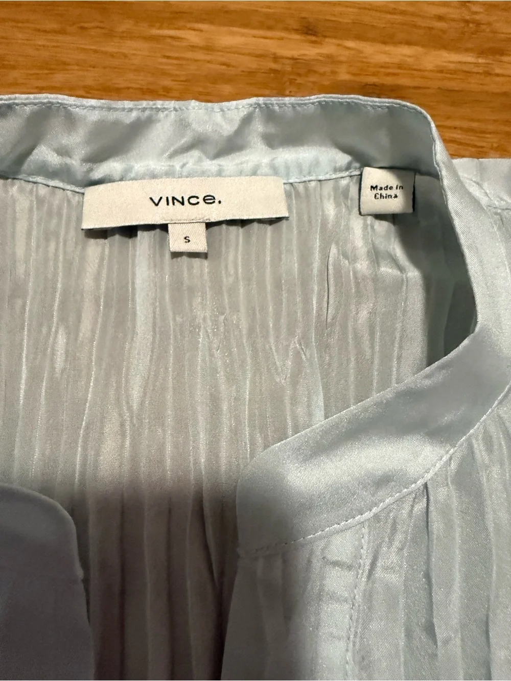 Vince pale blue